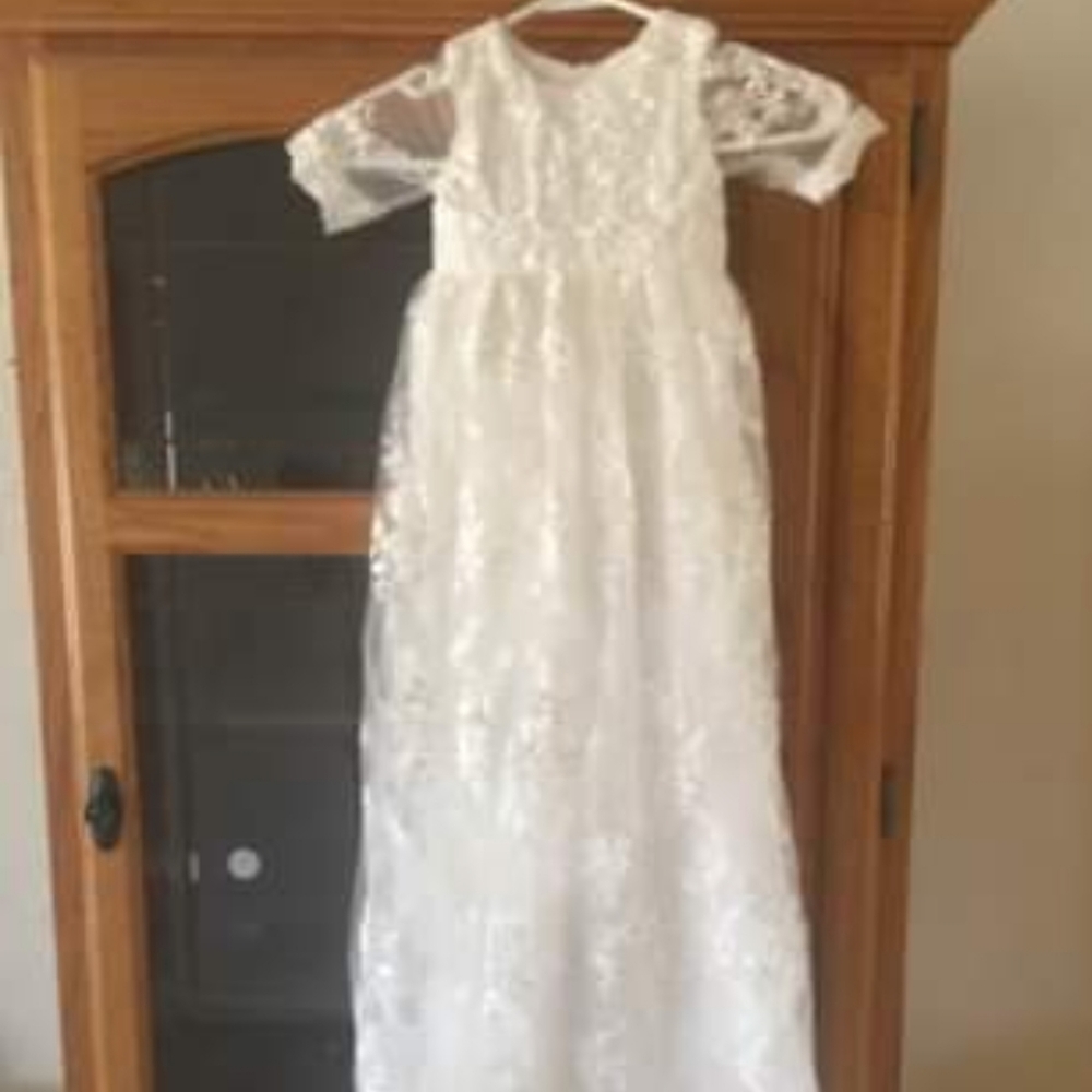 New w/Tags size 10/12 month formal dress from Abaowedding